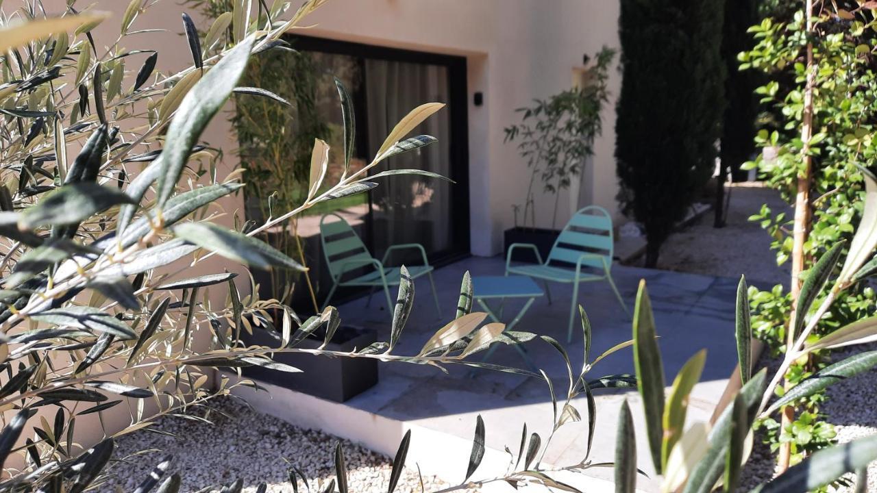 Appartamento Ginette Et Marcel Saint-Rémy-de-Provence Esterno foto