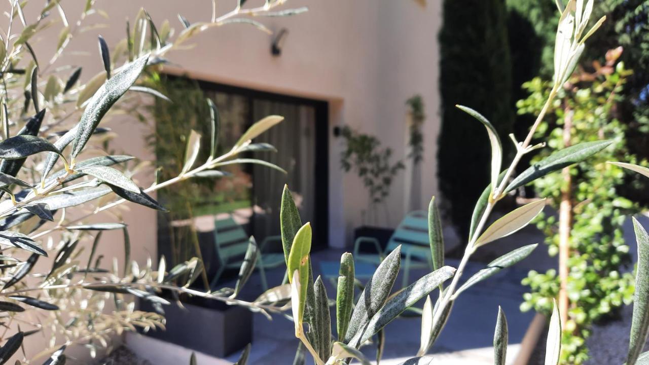 Appartamento Ginette Et Marcel Saint-Rémy-de-Provence Esterno foto